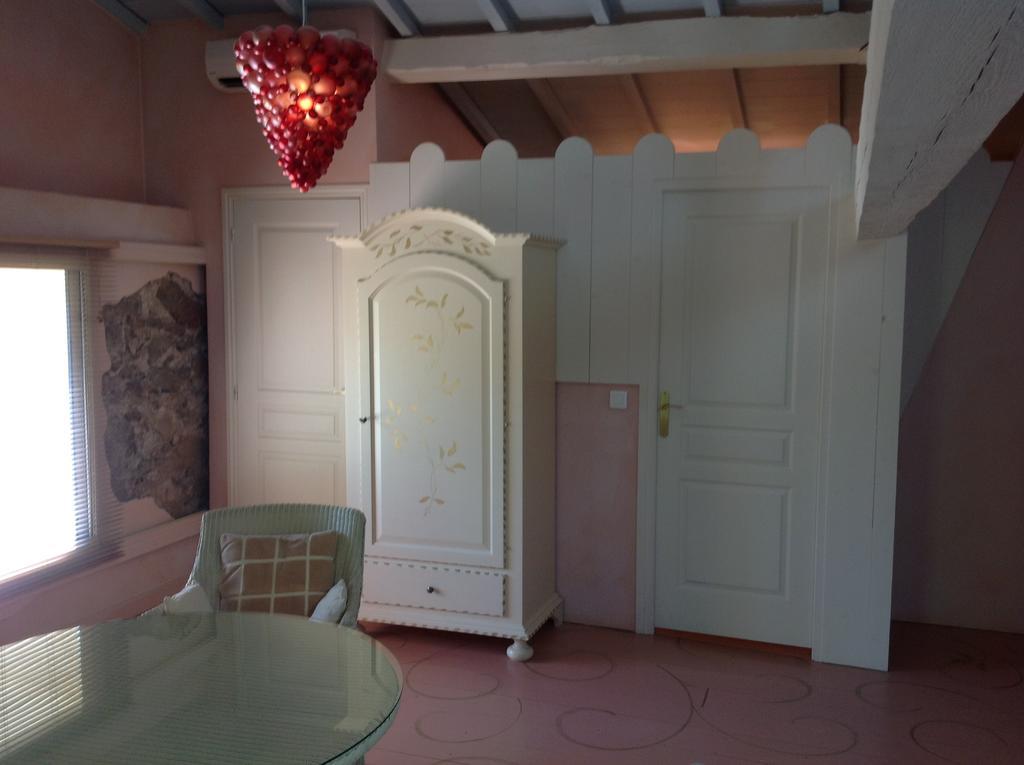 Maison D'Hotes Les Chambres De Mon Moulin Pégomas Стая снимка